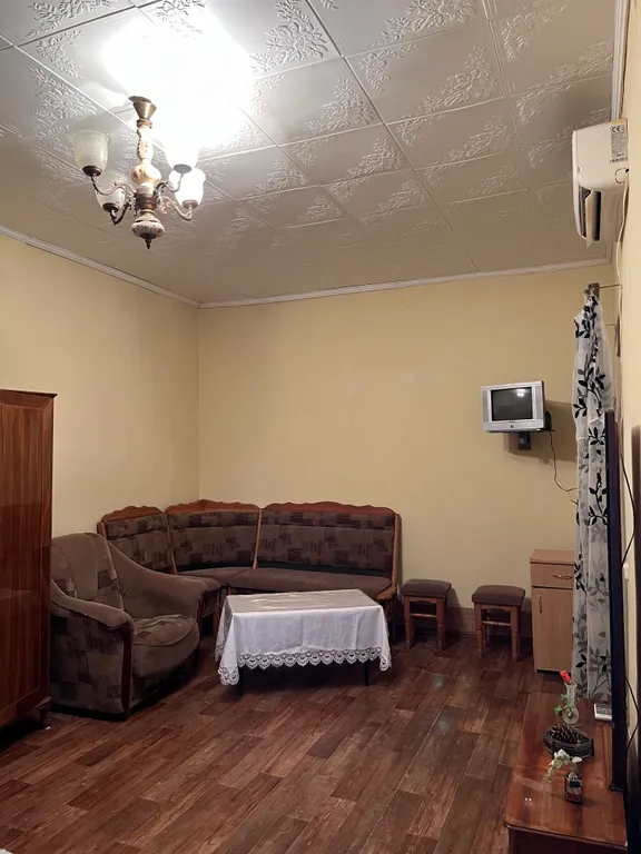 Коттедж Коттедж Уютный гестхаус в центре города — Сухум