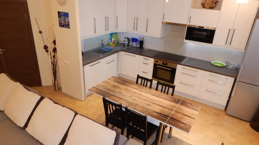 Элитная в центре, метро площадь Ленина, рядом аква-парк, зоопарк, тц аура, парк