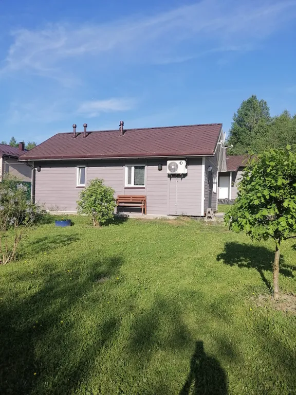 Комфортный домик на берегу