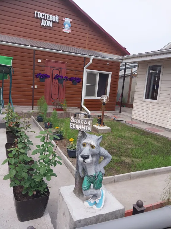 Улучшенная трехкомнатная квартира рядом с гостиницей