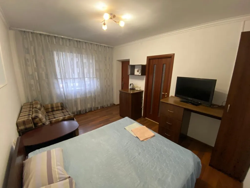 Квартира Квартира Трехместный номер улучшенный — Любимовка