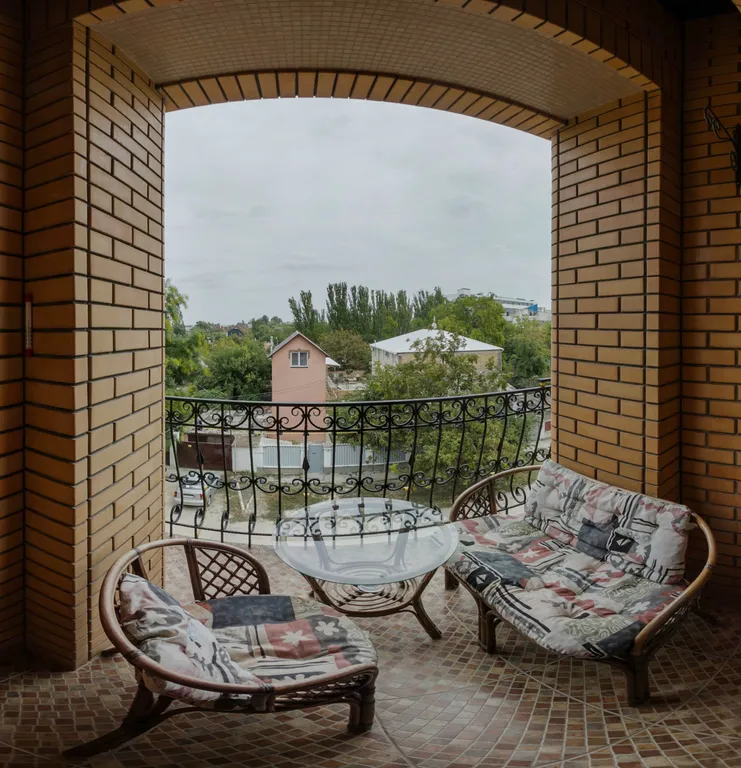 Апартаменты с кухней балконом