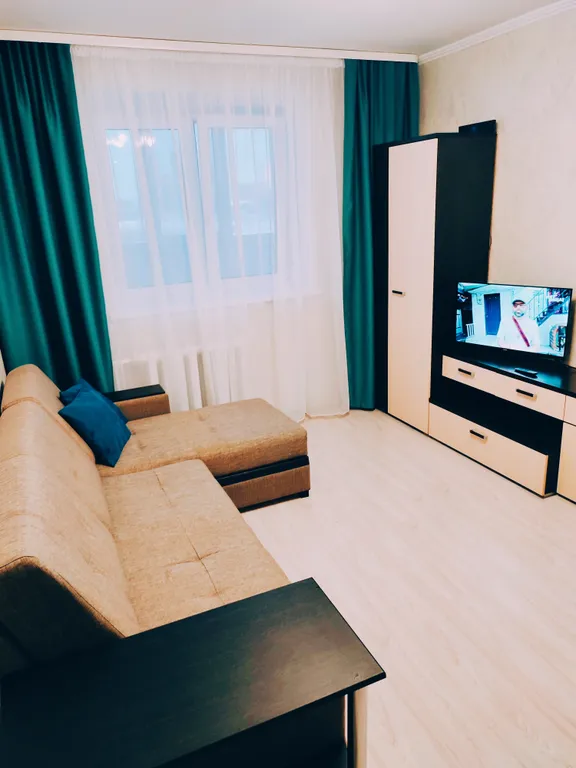 Уютная квартира на Западносибирской — аренда посуточно в Тюмень