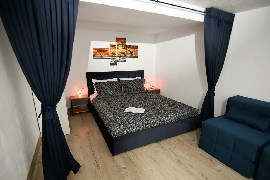 Комфортный двухуровневый апартамент в элитном комплексе Колизей