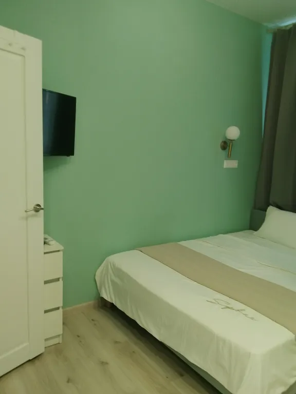 Красивая и уютная студия вблизи метро недалеко от центра