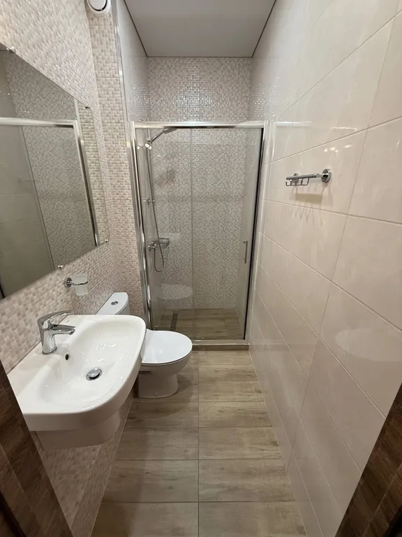 Квартира Квартира Трёхместный номер в новом коттедже с бассейном и сауной — Лазаревское