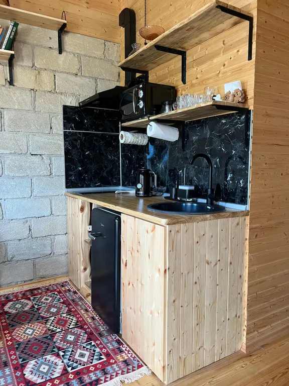 Дом целиком недалеко от моря