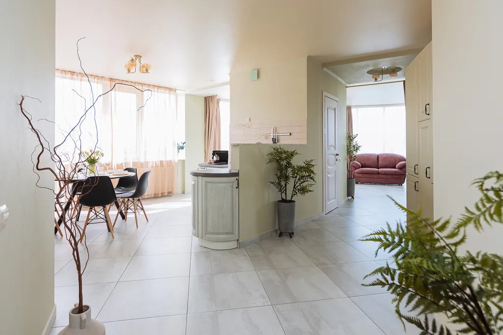 Очень большая квартира на берегу озера рядом с островом Канта