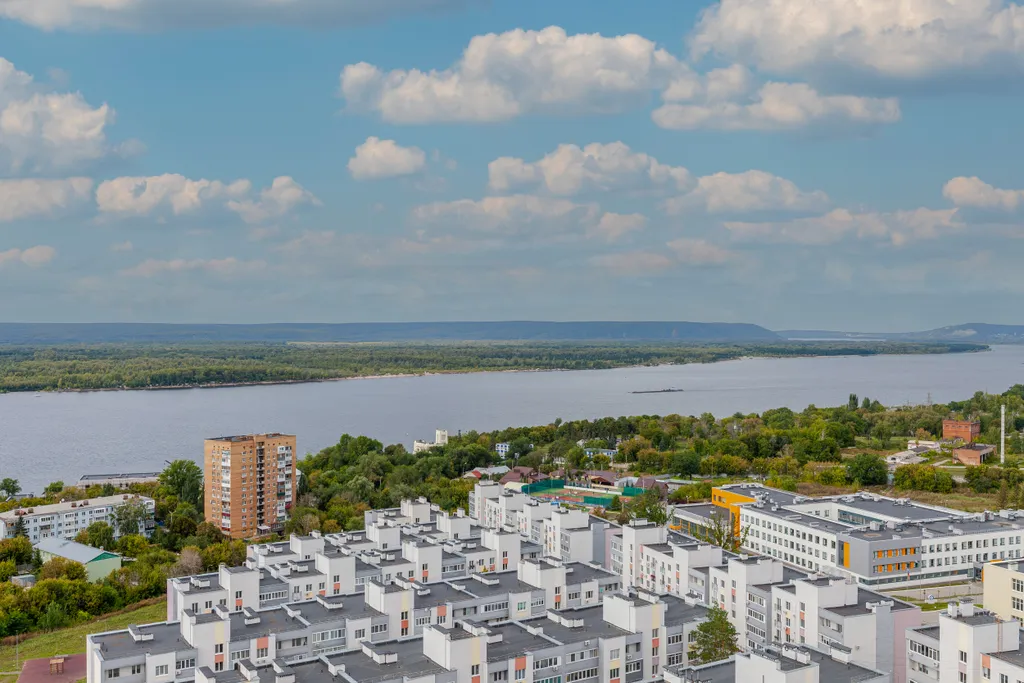 Однокомнатная квартира с видом на Волгу