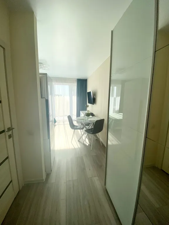 Просторная студия у моря