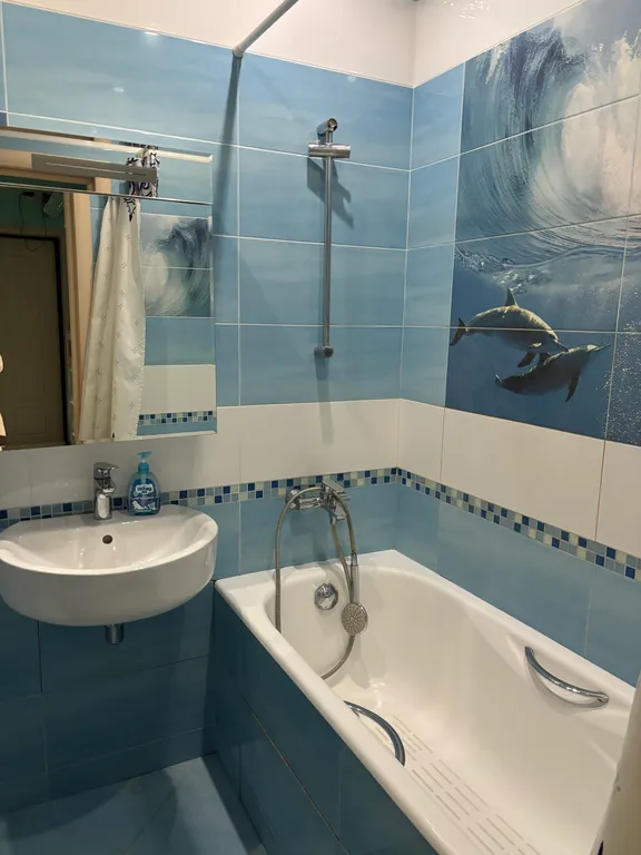 Шикарная двухкомнатная квартира с кузней- гостиной с видом на лес