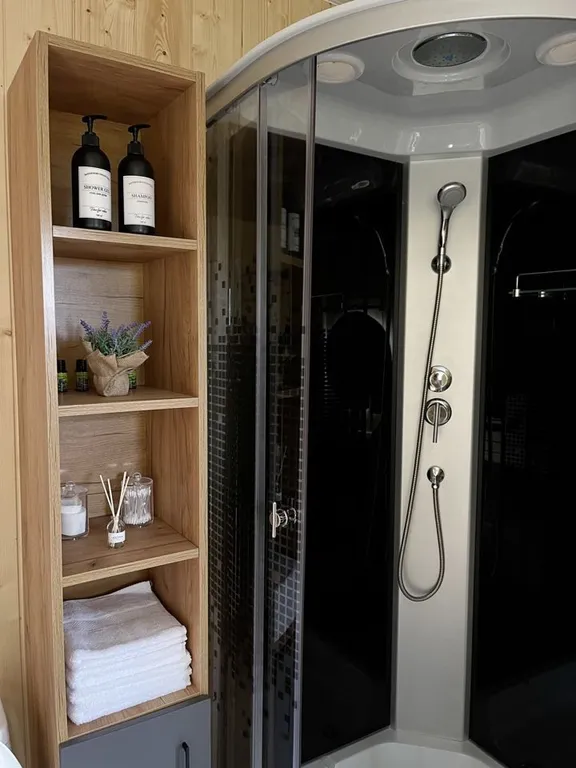 Дом с сауной и горячим чаном