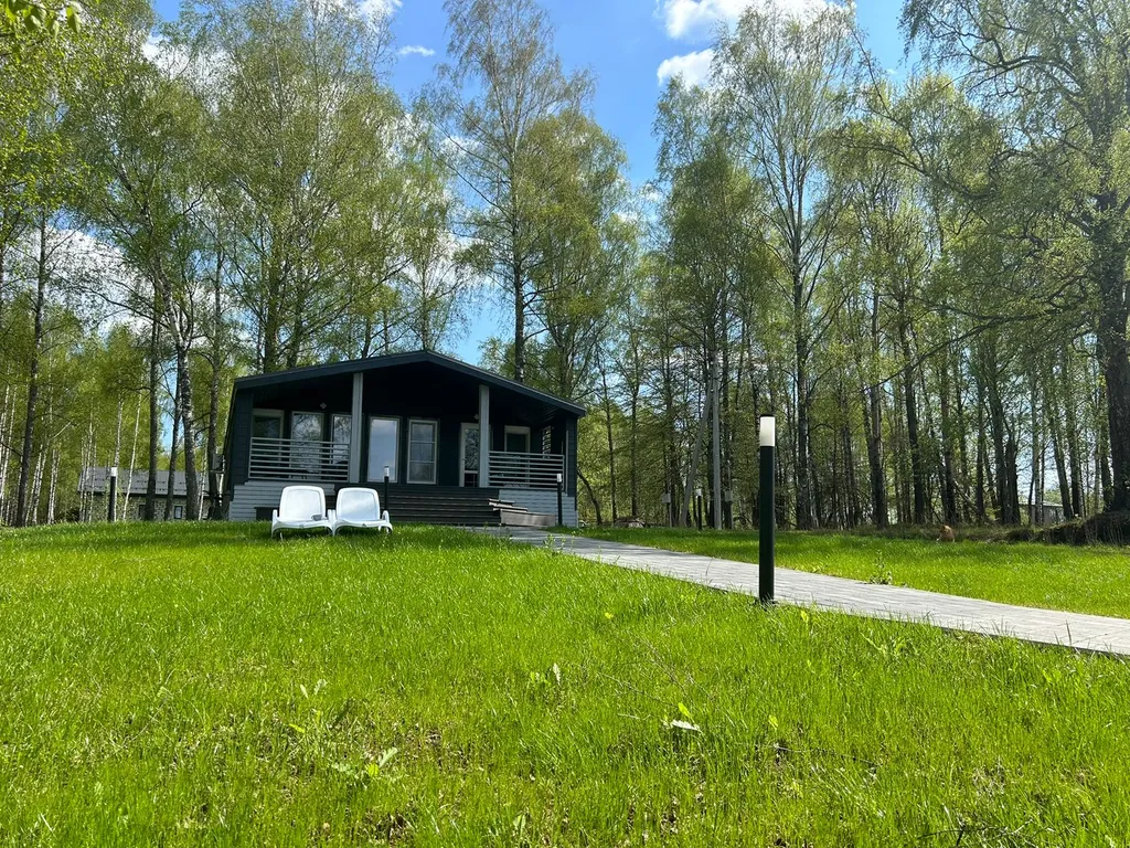 Дом на берегу водохранилища