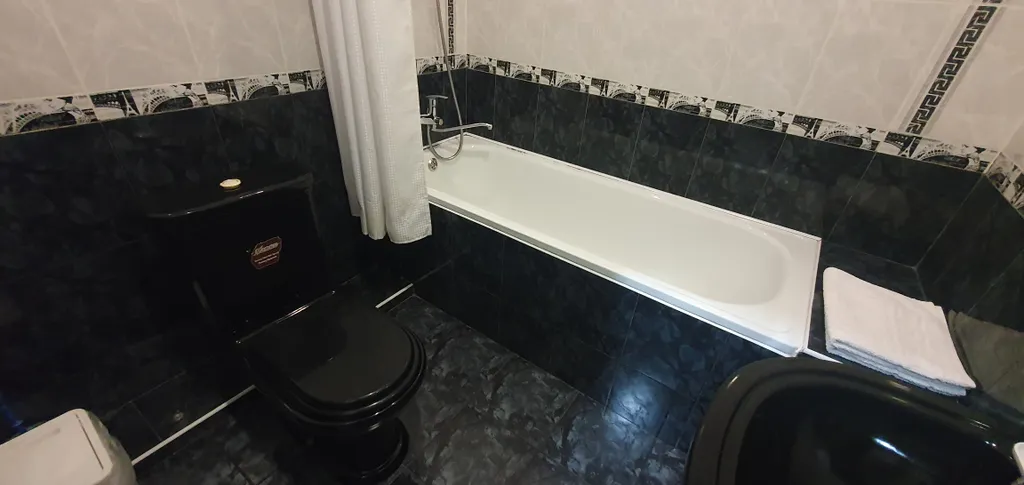 Квартира Люкс 10 двухкомнатный номер с балконом — Лабинск