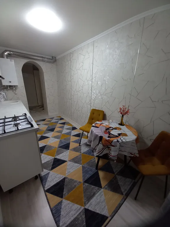 Шикарная двухкомнатная квартира с видом на озеро