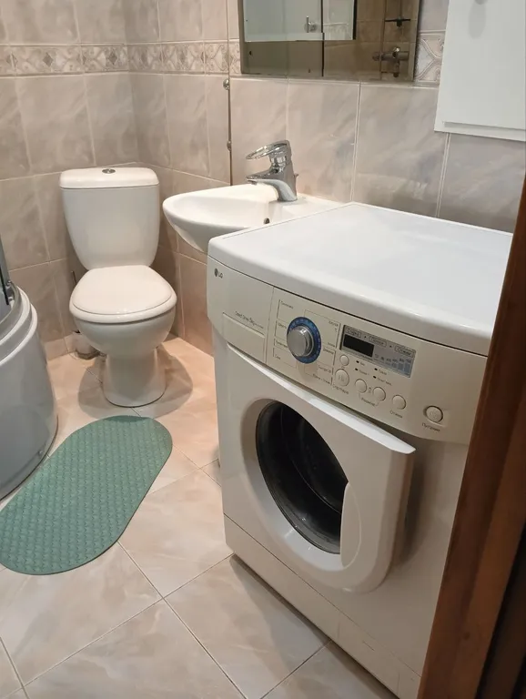 Уютная 2-комнатная квартира в cамом центре заселение 24/7 парковка