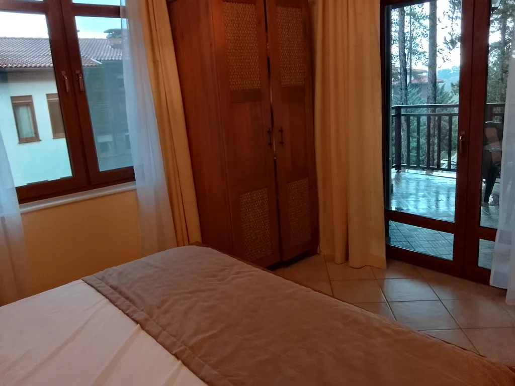 Трехкомнатный люкс в соснах у моря в Санта Марина