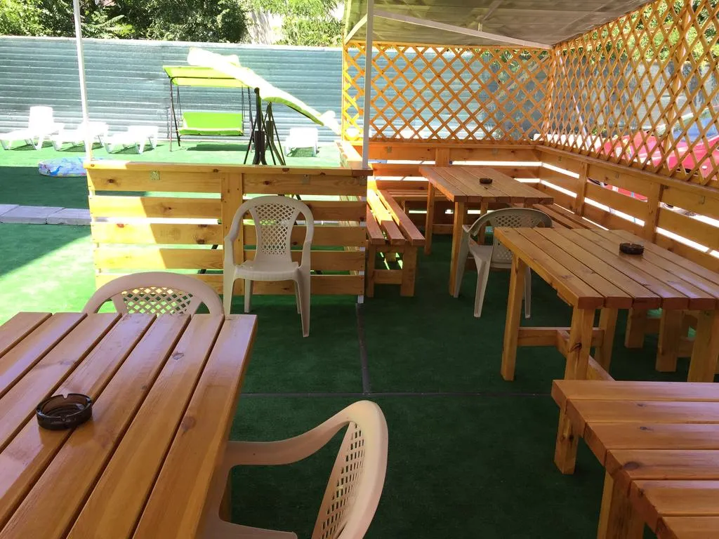 Трёхместный номер с видом на море