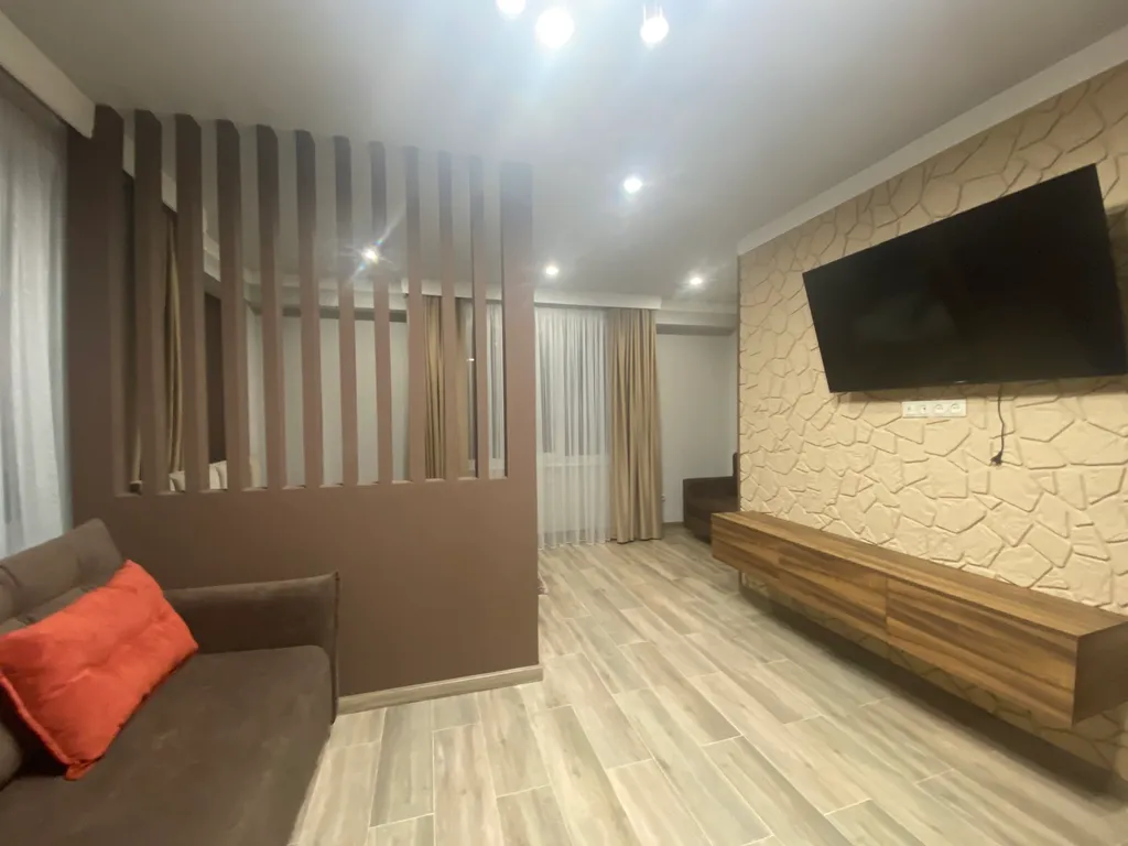 Апартаменты в центре Домбая в новостройке, 150 метров от канатной дороги