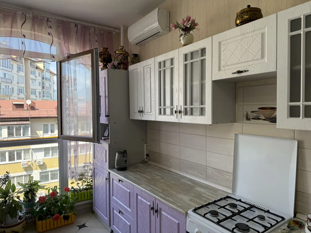 Квартира 1-к квартира с балконом и видом на горы - жк Черноморский — Геленджик