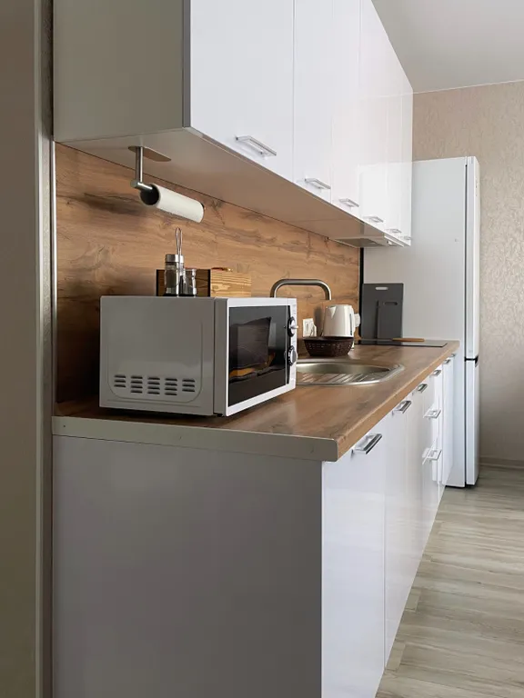 Шикарная квартира со своим двориком и качелью