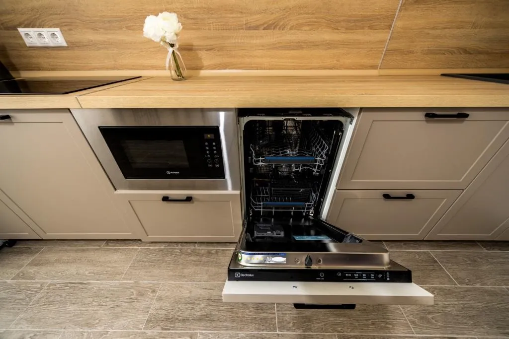 Просторная квартира со свежим ремонтом на Взлетке