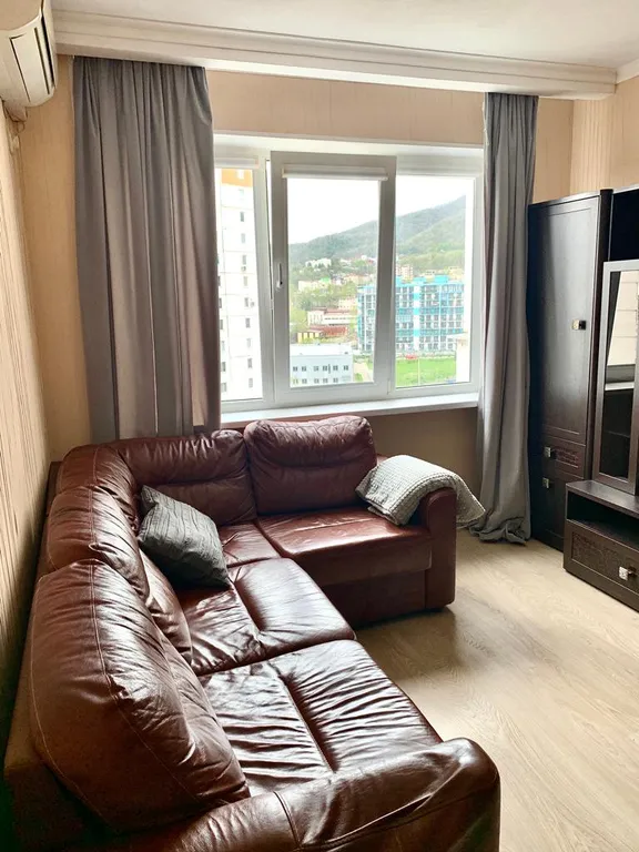 Двухсторонняя квартира с видом на реку Псезуапсе и видом на море