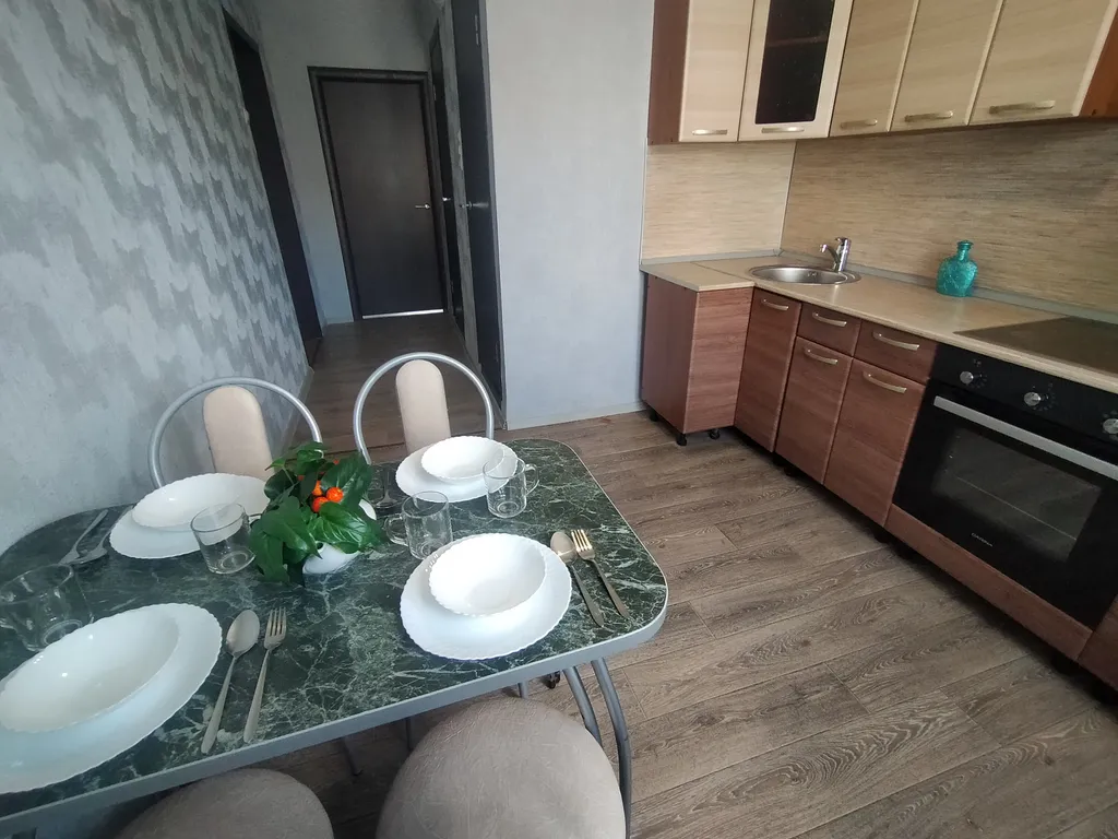 Квартира рядом с ТРЦ Родник