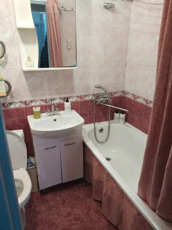 Уютная квартира рядом с больницей Середавина и рядом с лесом