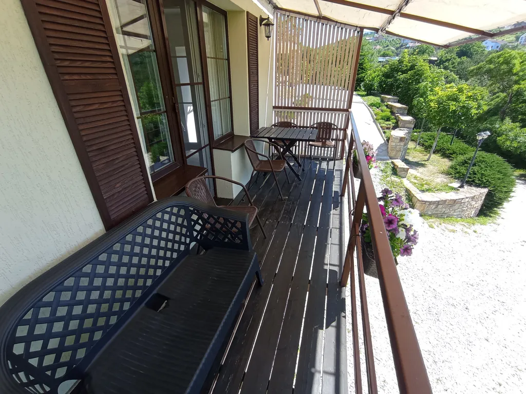 Уютные апартаменты с красивейшим видом на горы и озеро