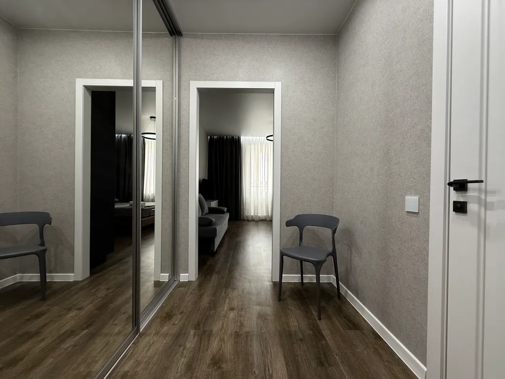 Квартира Квартира Hugge Place | студия у зоопарка с массажной кроватью — Новосибирск
