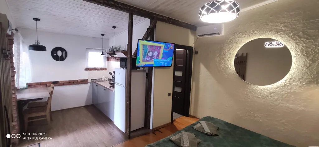 Студия с уютным двориком