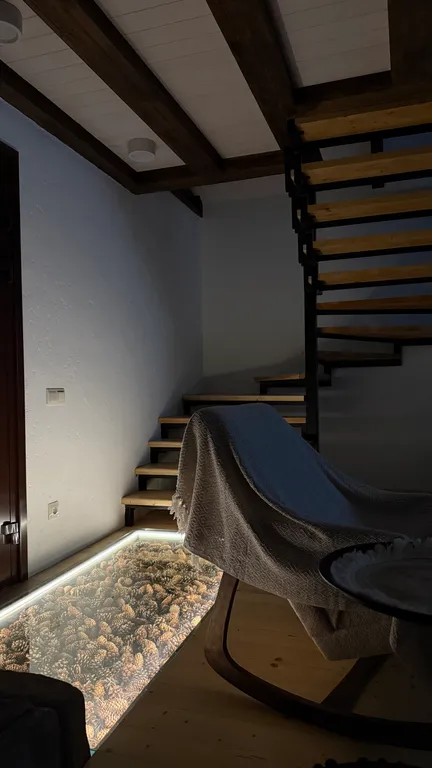 Шале в черте города с выходом в лес