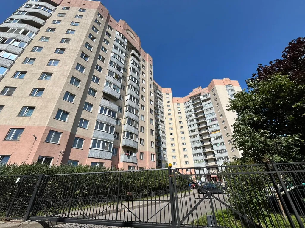 1-конм квартира в Мурино 2 кровати