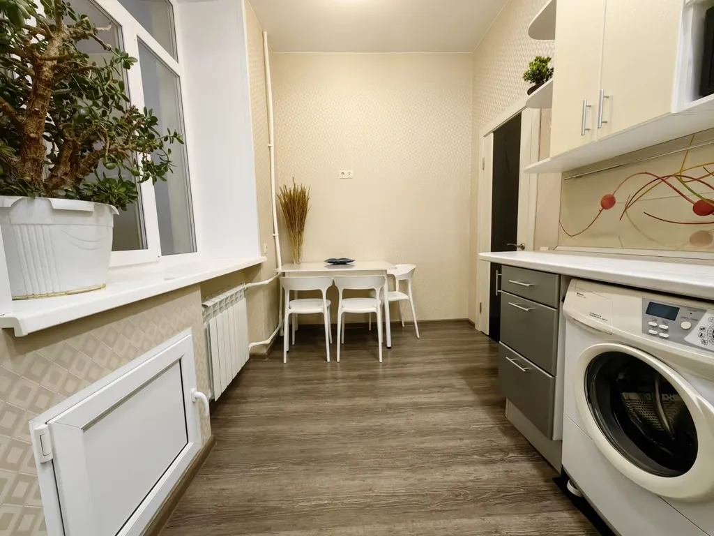 1 к квартира в зеленом районе: Звездочка и парк в двух шагах