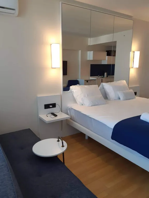 Апартаменты орби сити с видом на море на первой линии от моря