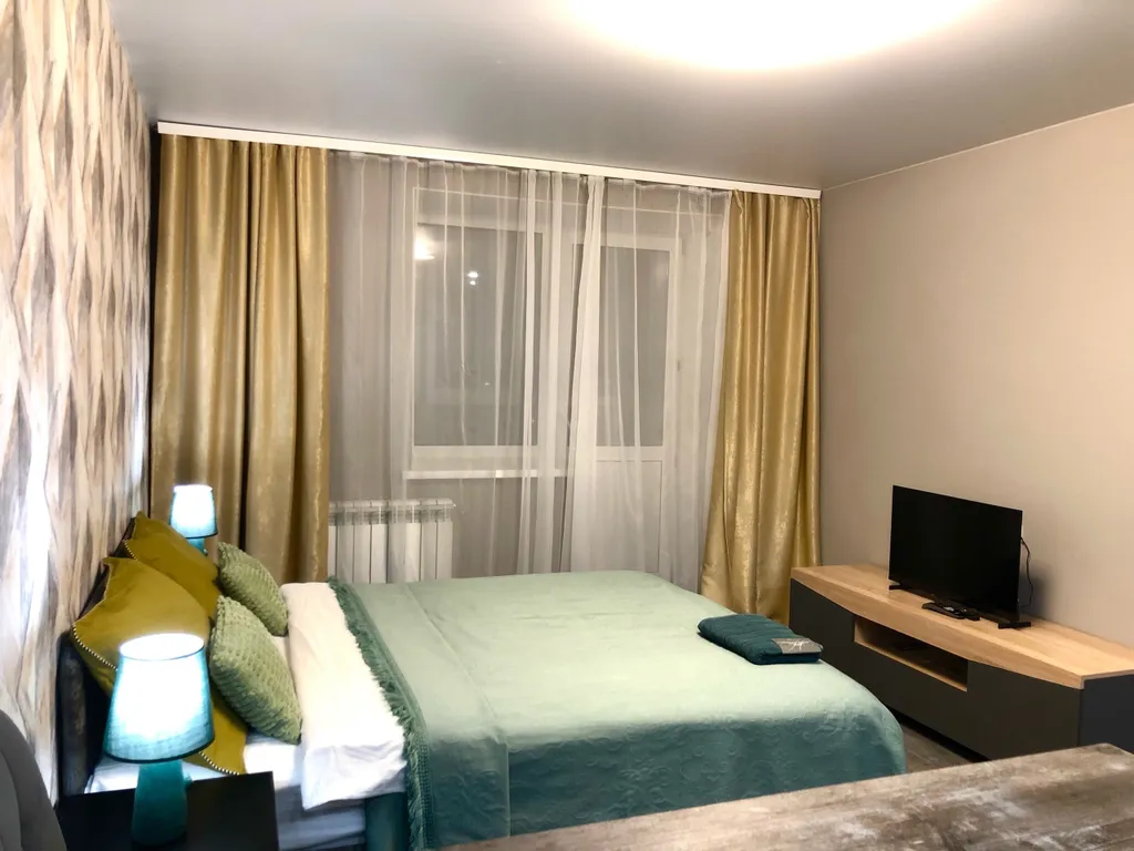 Новая квартира возле ТЦ Изумрудный город