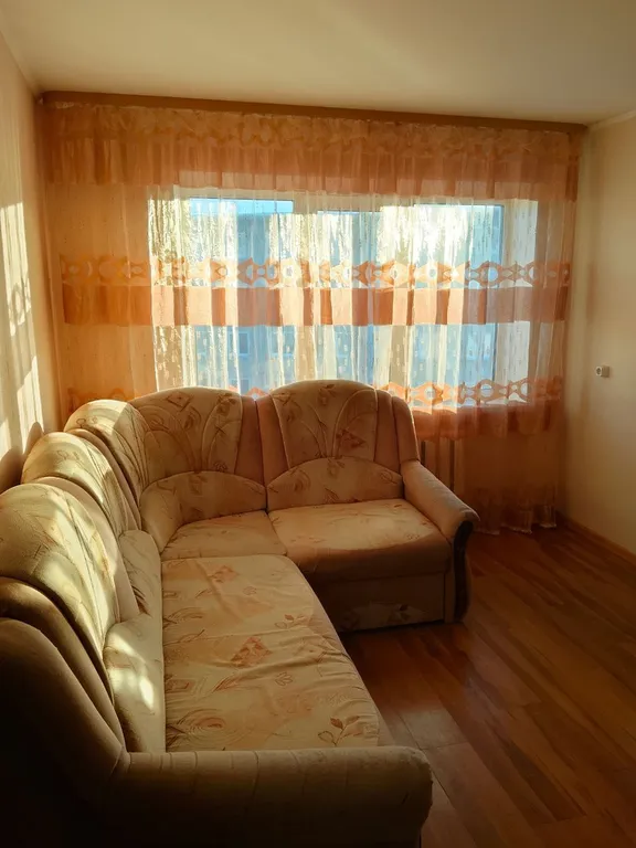 Просторная двухкомнатная квартира — аренда посуточно в Магадан