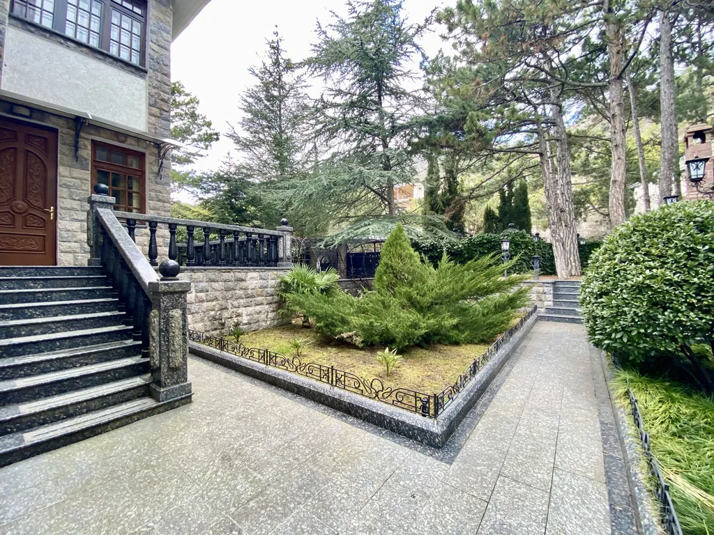 Особняк в заповедной зоне