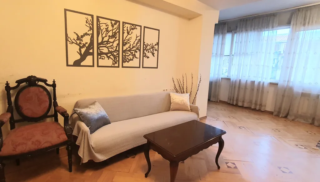 Уютная просторная квартира в самом сердце Еревана — аренда посуточно в Ереван