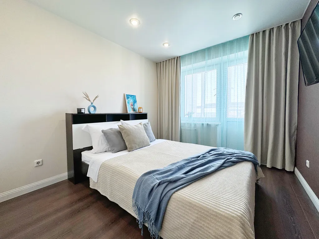 Стильная 2-комнатная квартира-студия в новом доме на берегу реки Вятка