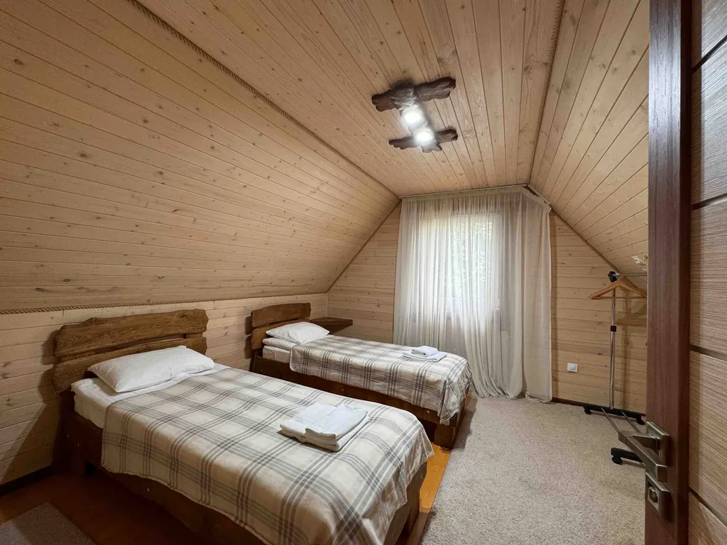 4-комнатный Дом