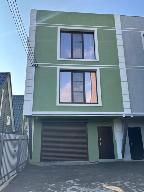 Новый таунхаус рядом с морем