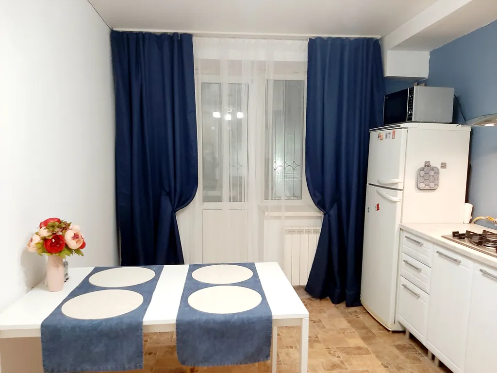 10 минут до центра, просторная квартира с индивидуальным отоплением