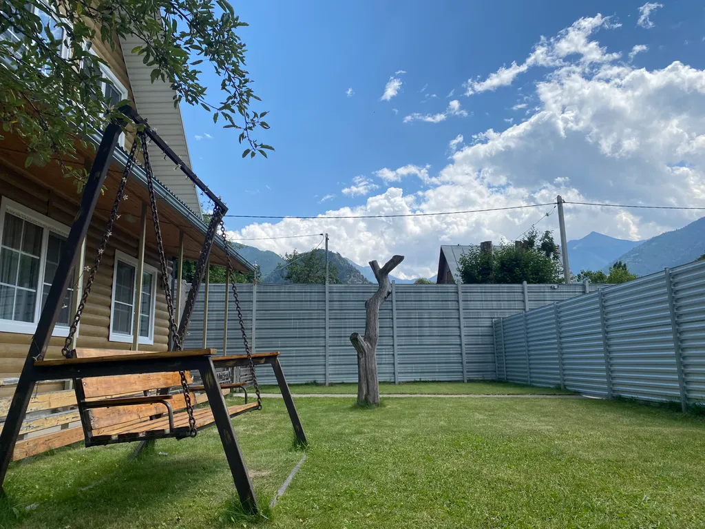 Шале у реки