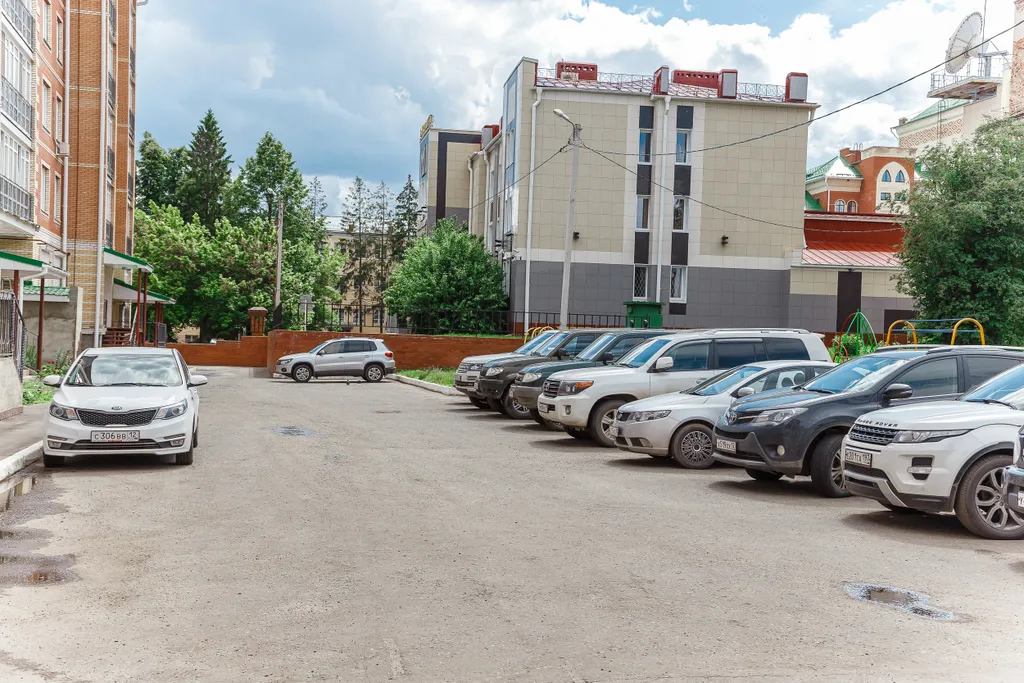 Большая квартира в самом центре города на площади