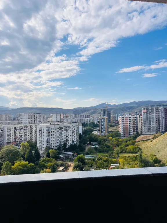 Olive Dream светлая квартира с балконом, Wi-Fi и видом на горы