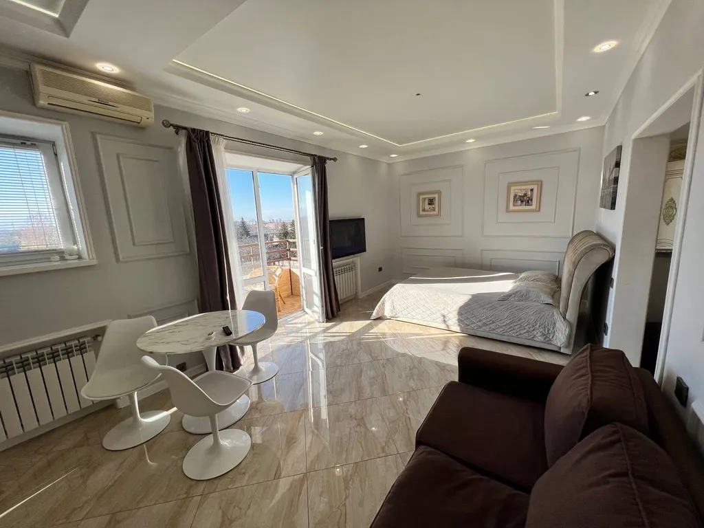 Квартира Студия в центре возле танка — аренда посуточно в Владикавказ