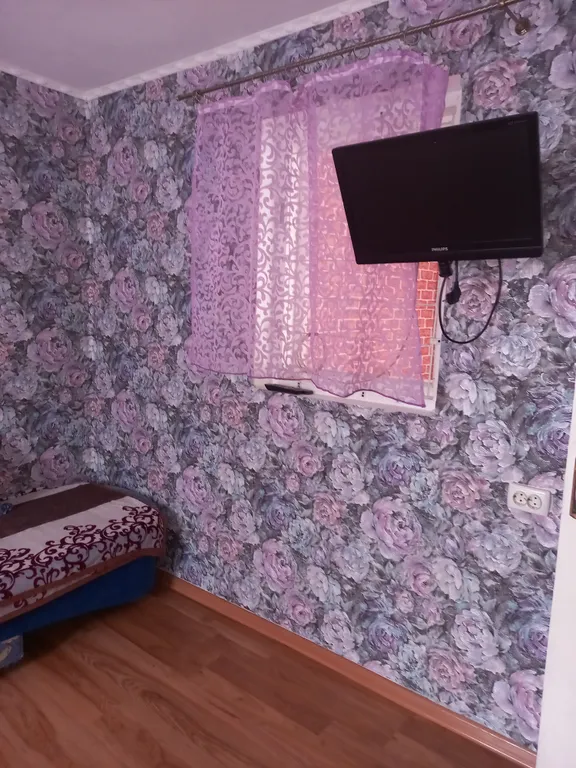 Предлагаю вашему вниманию дом под горой кошка