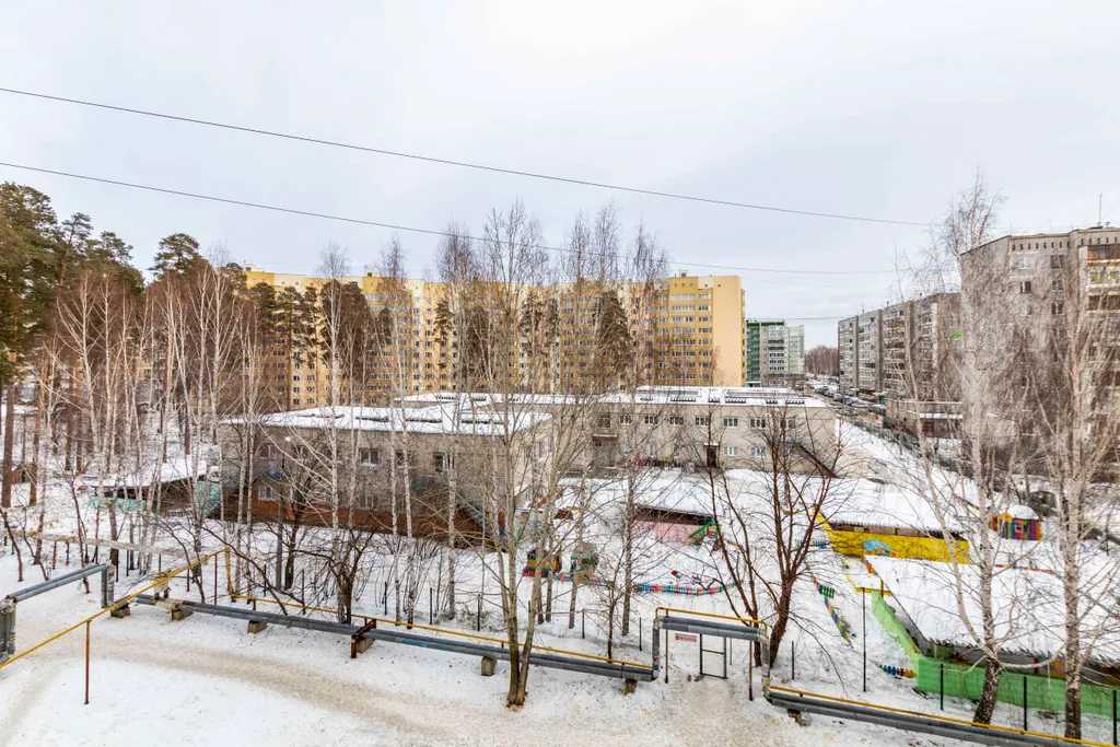 Квартира-студия с балконом для командированных и отдыха